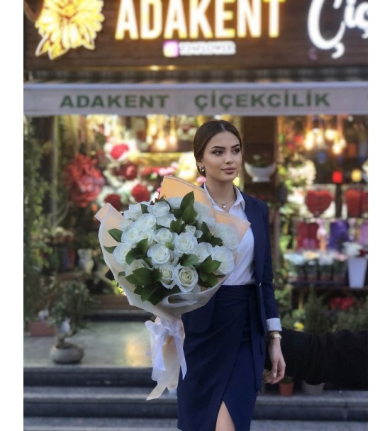 ÖZEL BEYAZ GÜLLER